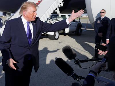 Trump odpovedal predvolilne shode v Kanasasu in Iowi