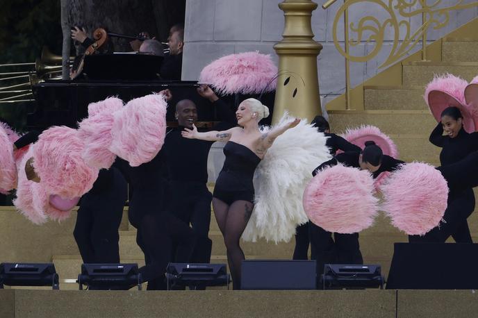 Lady Gaga v Parizu 2024 | Lady Gaga na odprtju olimpijskih iger v Parizu. | Foto Reuters