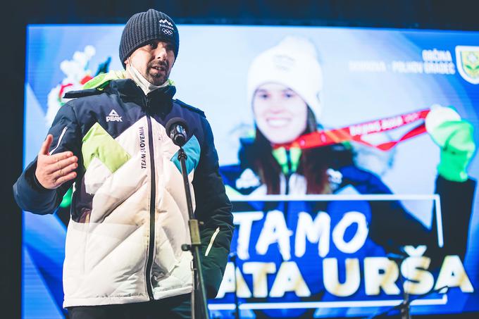 Zoran Zupančič je zaupal občinstvu v Polhovem Gradcu, kako je podoživljal obe tekmi na ZOI v Pekingu. | Foto: Grega Valančič/Sportida