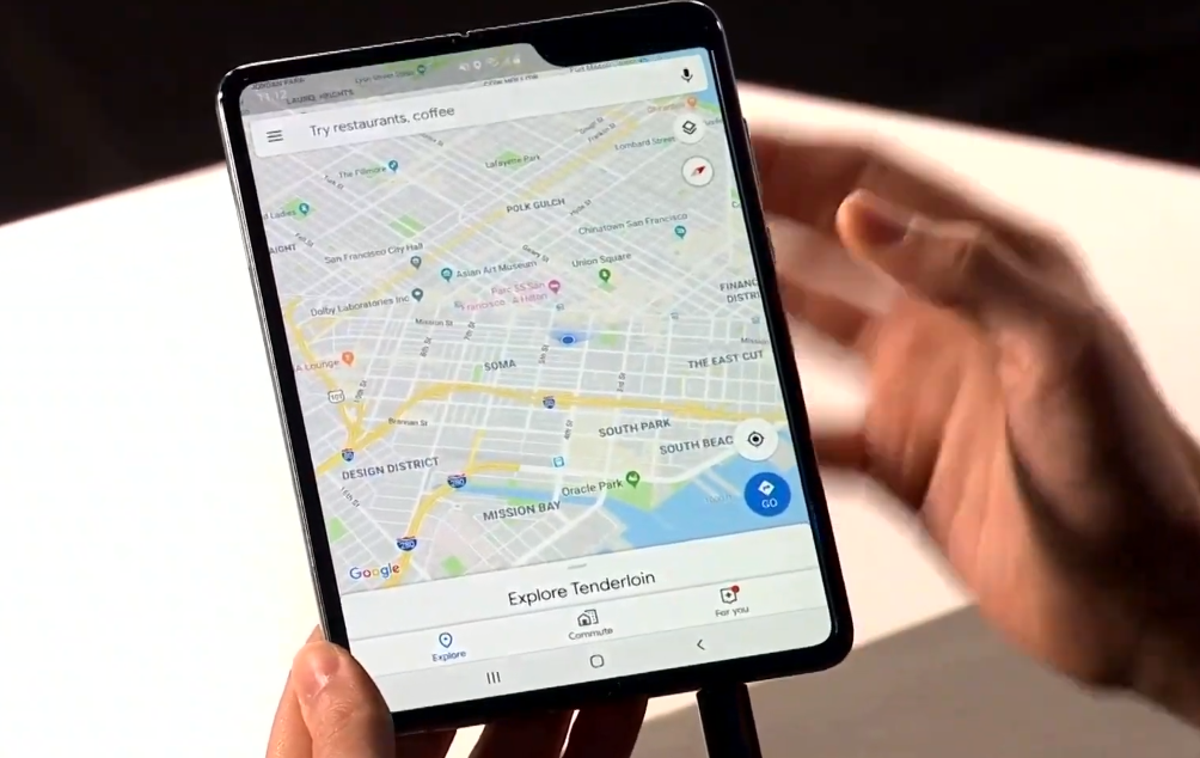 Samsung Galaxy Fold | Tako je na pametnem telefonu Samsung Galaxy Fold videti navigacija v aplikaciji Google Maps.  | Foto YouTube / Posnetek zaslona