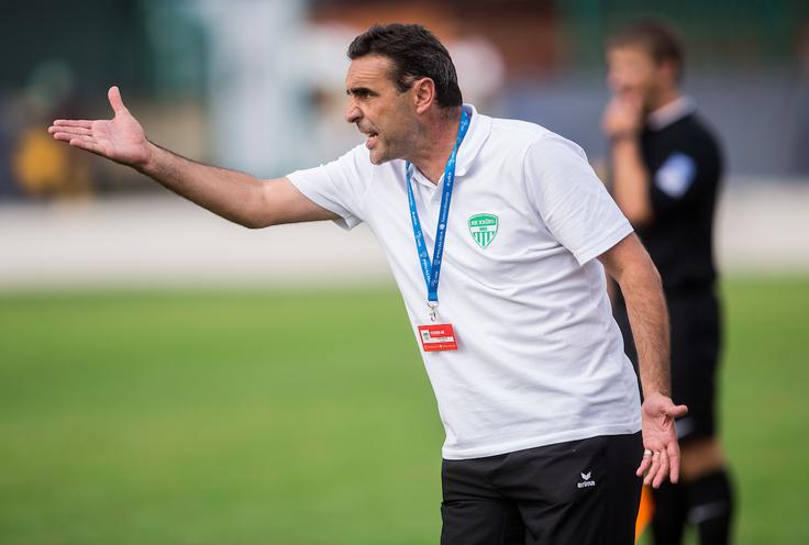Trener Krškega Stipe Balajić je ob povratku v Ljudski vrt doživel topel sprejem. | Foto: Vid Ponikvar