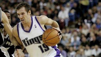 Nesterović in Udrih izgubila