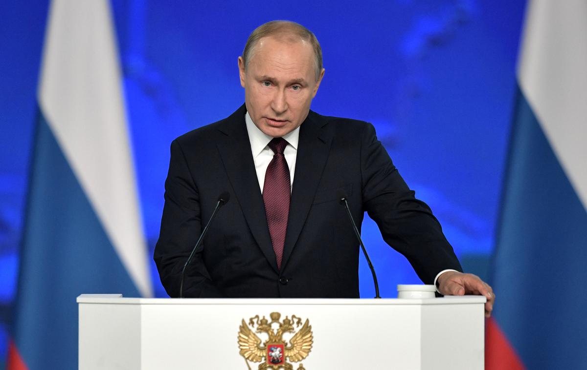 Vladimir Putin | Ruski predsednik Vladimir Putin je podpisal odlok o izstopu Rusije iz pogodbe INF. | Foto Reuters