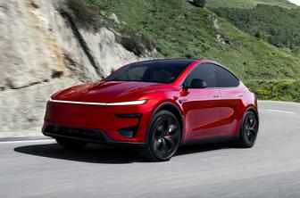 Tesla model Y spet tudi kot športnik: v Sloveniji bo stal vsaj 62 tisočakov #foto