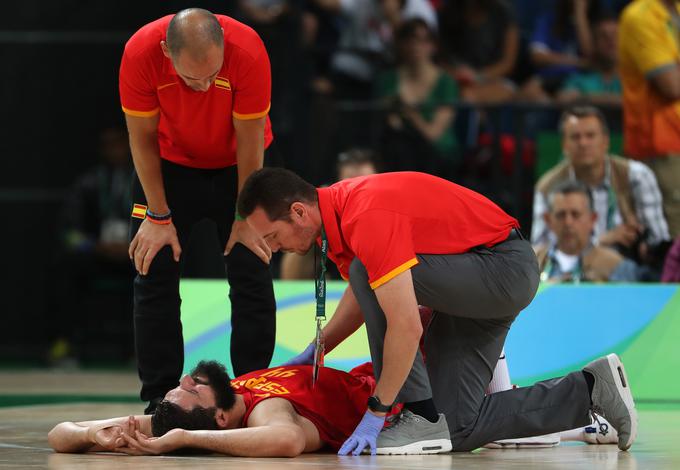 Nikola Mirotić ima zlomljeno čeljust. | Foto: Getty Images