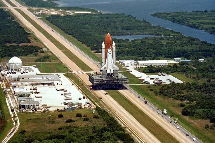 28. januar 1986- space shuttle Challenger še zadnjič na poti proti izstrelišču. | Foto: NASA