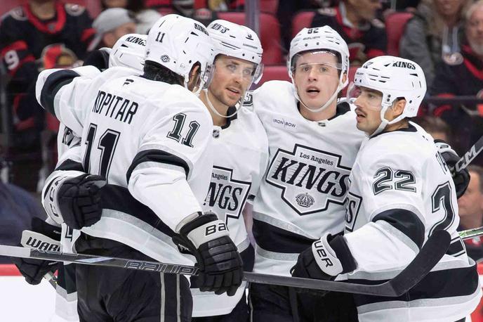 Los Angeles Kings Anže Kopitar | Po treh tretjinah je bilo 5:5, Anže Kopitar je podal za tri gole. | Foto Reuters