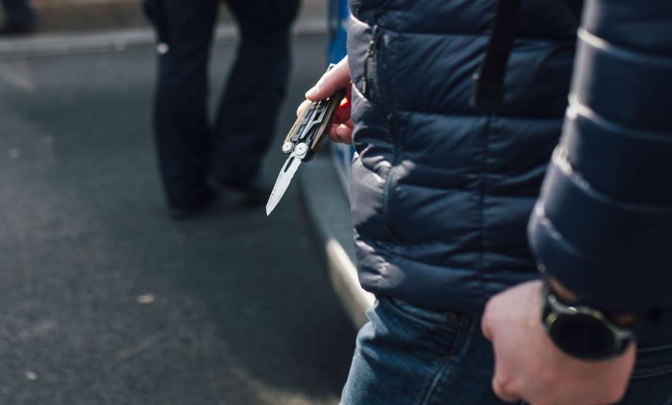 Na rojstnodnevni zabavi z nožem ubil štiri najstnike, nato sodil še sebi