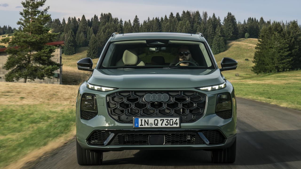 Novi audi Q7 v Sloveniji: več prostora, šest sedežev in vrata, ki se odpirajo sama