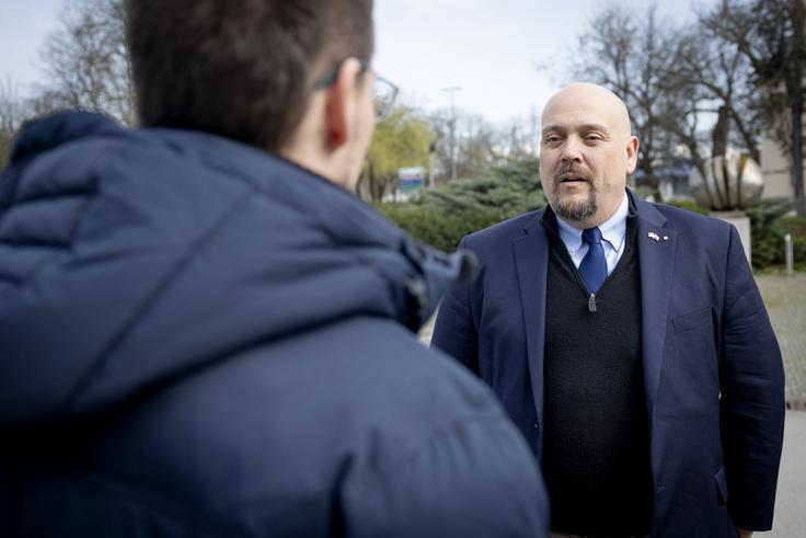 "Mislim, da se države članice lahko zanesejo na Nato. Edinkrat, ko je bil sprožen peti člen pogodbe, se je to zgodilo na pobudo ZDA po napadih 11. septembra. Evropa je za nas šla celo v Afganistan. Mislim, da bi mi vedno storili enako." | Foto: Ana Kovač