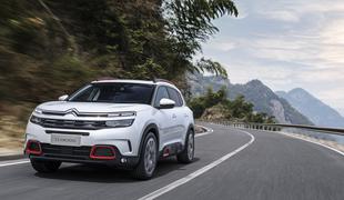 To je novi Citroënov športni terenec: C5 aircross #video