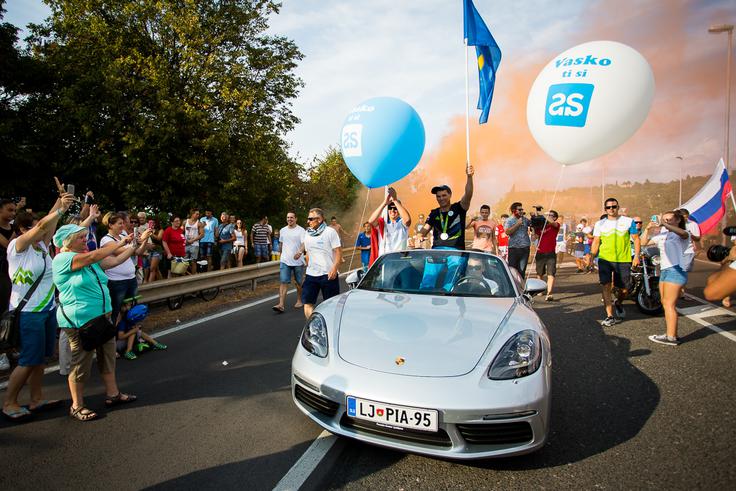 Izolani so mu tudi po vrnitvi iz Ria pripravili spektakularen sprejem. | Foto: Žiga Zupan/Sportida