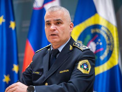 Tožilstvo vložilo obtožnico zoper nekdanjega šefa policije J