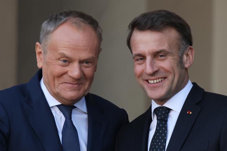 Donald Tusk in Emmanuel Macron kujeta vse tesnejše zavezništvo med Poljsko in Francijo. | Foto: Guliverimage