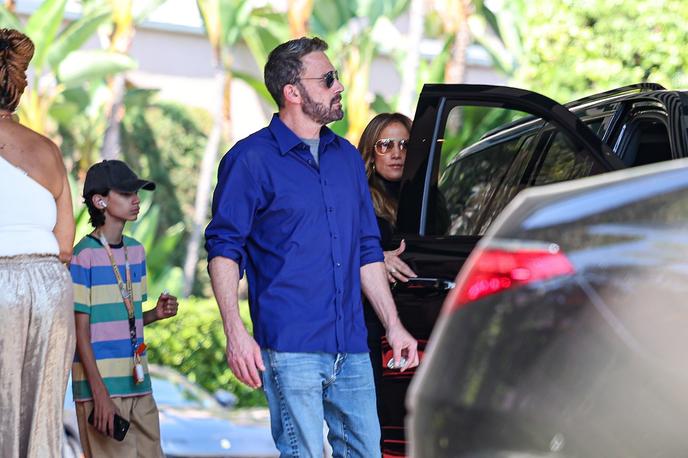 Jennifer Lopez in Ben Affleck | Že pred prihodom v restavracijo so ju fotografirali med burnim prepirom v avtomobilu. | Foto Profimedia