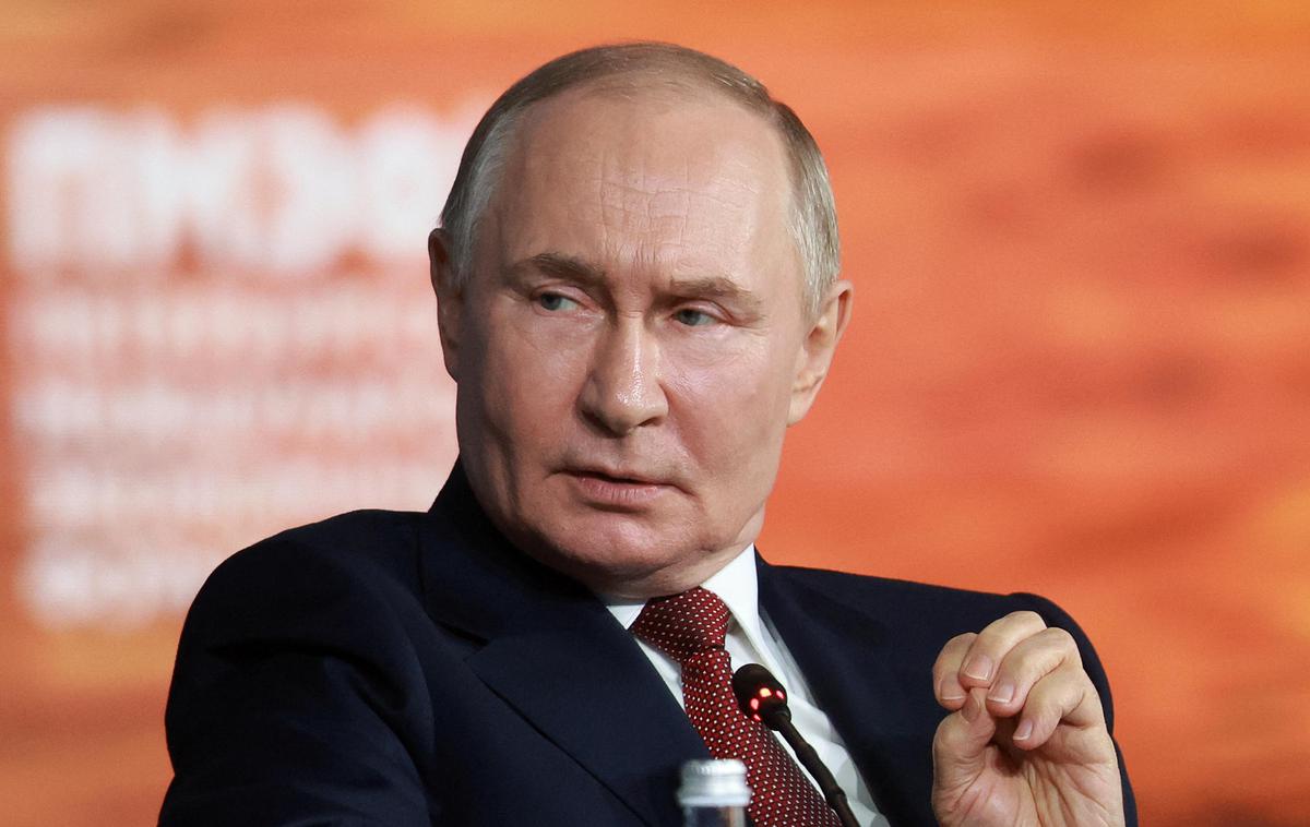 Vladimir Putin | Ruski predsednik Vladimir Putin krepi ruske zračne napade na Ukrajino. Bo zaradi domnevnega pomanjkanja ameriških prestreznih raket patriot še bolj okrepil napade? | Foto Reuters