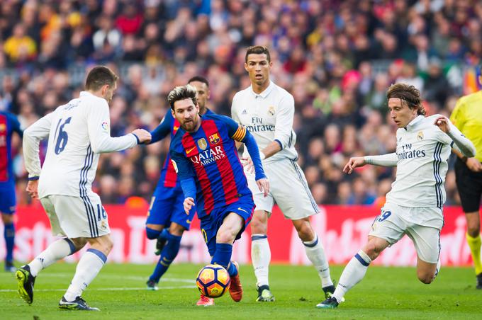 Lionel Messi in Cristiano Ronaldo bosta prvič po devetih letih zaigrala v različnih ligah. | Foto: Guliverimage/Getty Images