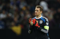 Neuer: Nisem favorit. Ronaldo in Messi sta prava čarovnika. 