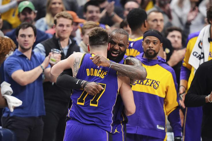 LeBron James je bil izjemno zadovoljen s tem, kar je na parketu pokazal Luka. | Foto: Guliverimage