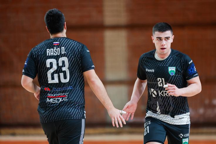 Krka je bila na obeh tekmah s Celjem blizu uspeha. | Foto: Aleš Fevžer