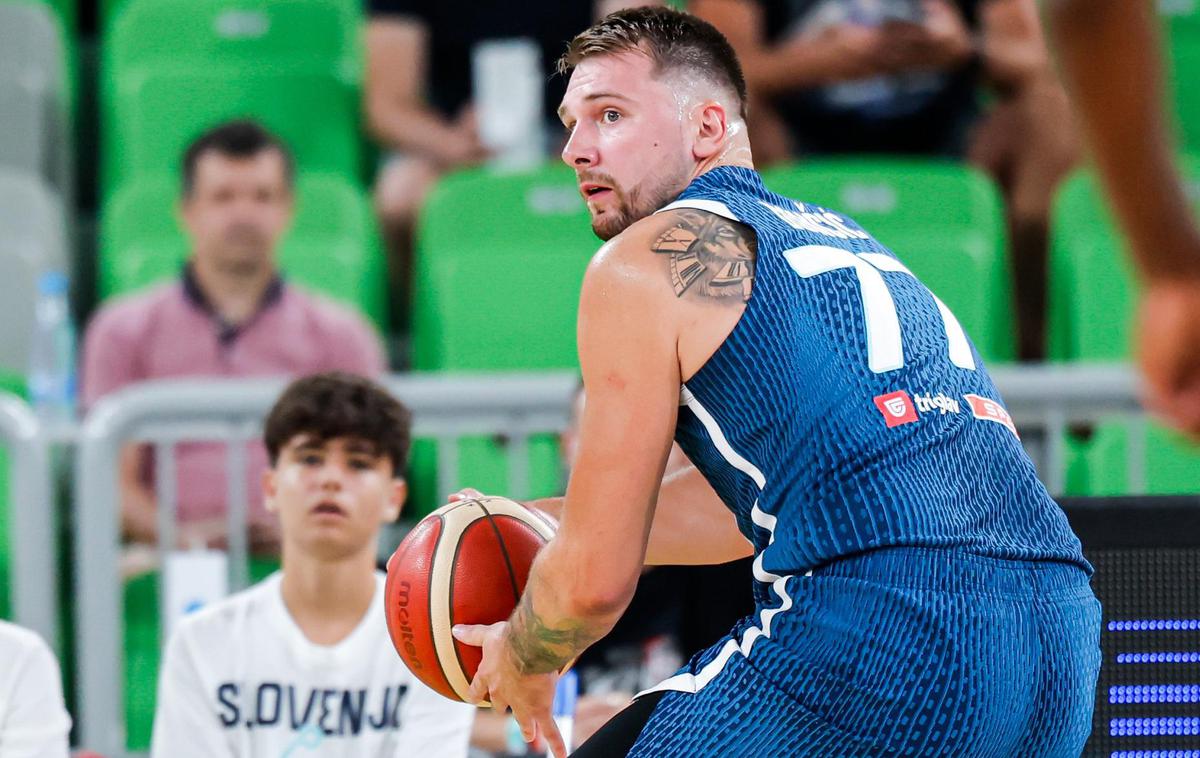 Luka Dončić slovenska košarkarska reprezentanca | Luka Dončić in soigralci v Beogradu niso imeli nobenih možnosti za zmago. | Foto Aleš Fevžer