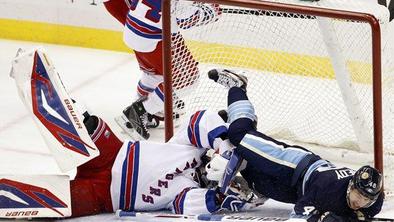 NY Rangers utrdili primat na vzhodu
