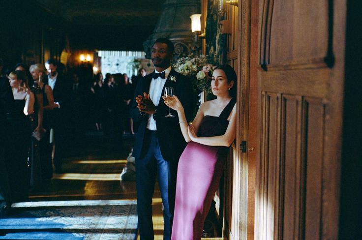 Mamoudou Athie in Alana Haim v vlogi najboljših prijateljev, po tem, ko je prijateljstvo na preizkušnji. | Foto: Blitz Film & Video Distribution