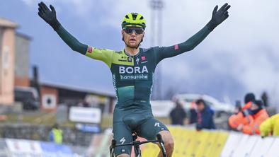 Rogličev moštveni kolega odpovedal nastop na OI