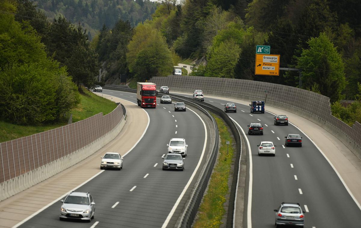 Dolenjska avtocesta | Postavitev radarskega ohišja sicer še ne pomeni, da se merjenje hitrosti na lokaciji izvaja ves čas. | Foto STA