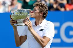 Denis Istomin slavil v Nottinghamu