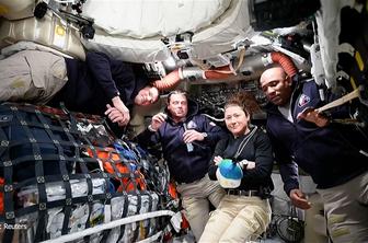 Zgodovinski trenutek: človek še ni bil dlje od Zemlje