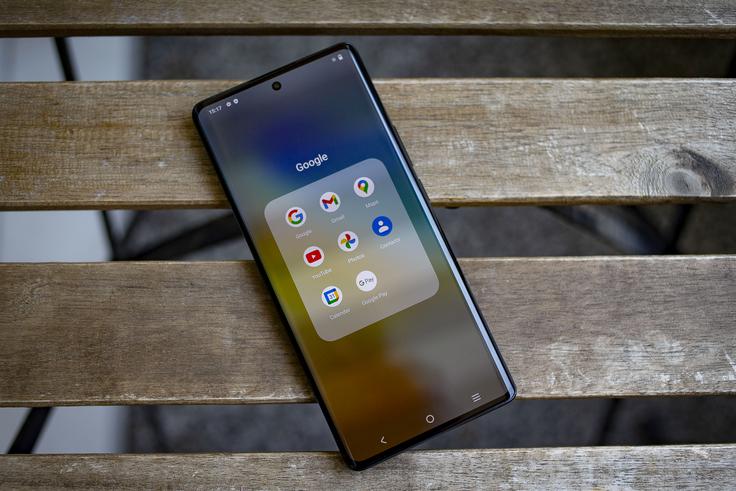 Na telefonu Vivo X80 Pro je nameščen operacijski sistem Android 12, nad njim pa je nameščen Vivov uporabniški vmesnik FunTouch OS. | Foto: Ana Kovač