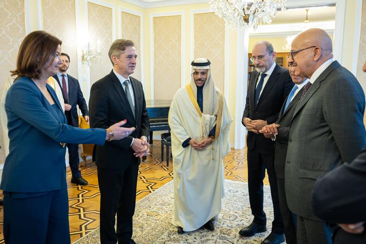  Zunanja ministrica Tanja Fajon je dejala, da miru ni mogoče doseči s silo, temveč sta potrebna dialog in sodelovanje. | Foto: Vlada Republike Slovenije