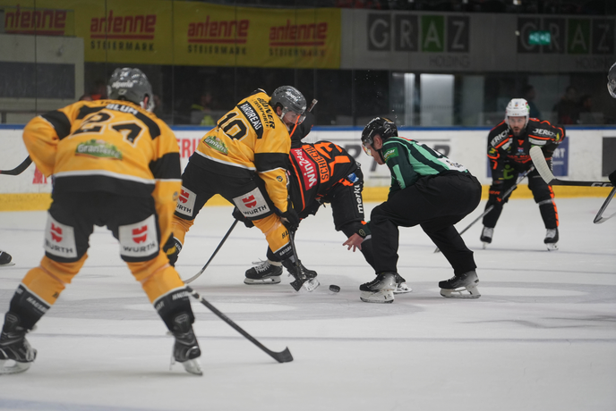 Gradec z metlo do zgodovinskega naslova