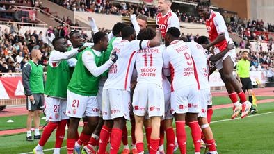 Monaco z zmago v derbiju prehitel Marseille, Zajcu drobtinice ob porazu