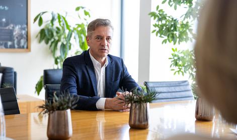 Bo premier sprožil postopek proti Štrancarju?