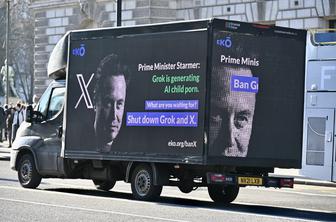 Bruselj zaradi spolno eksplicitnih vsebin v preiskavo omrežja X