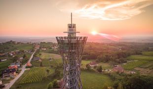 Z novega stolpa v Lendavskih goricah pogled na štiri dežele (foto)