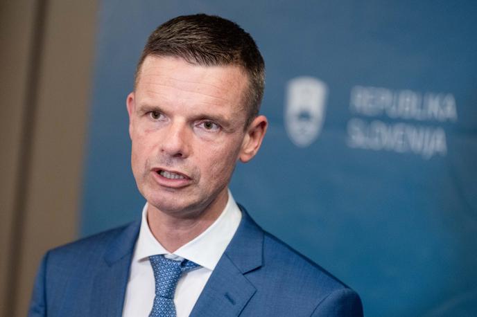 Marko Bošnjak | Maja je Marko Bošnjak opravil preizkus pred tako imenovanim Odborom 255, ki preverja primernost kandidatov za položaje v okviru Sodišča EU. Predstavniki vlad držav članic so ga nato pretekli teden za obdobje do oktobra 2027, ko bi se mandat iztekel njegovemu predhodniku Ilešiču, uradno imenovali za sodnika. | Foto STA