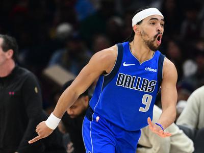 Dallas gosti Orlando, pa tudi poškodovani Dončić je že na prizorišču