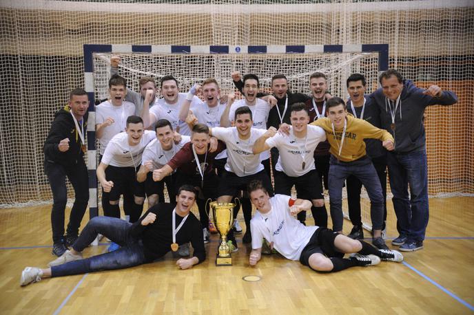 Siliko Vrhnika Futsal | Klub z Vrhnike je dosegel zgodovinski uspeh in prvič končal sezono na stopničkah. | Foto nzs.si