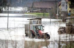 Kakšne skrbi poplave povzročajo kmetom