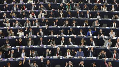 Evropski parlament preložil razpravo in glasovanje o TTIP