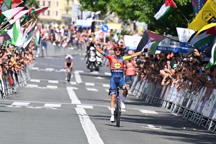 Velike zmage se je veselil Giulio Ciccone. | Foto: Guliverimage