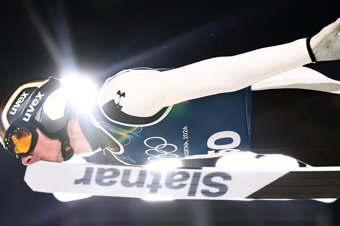 Domen Prevc | Domen Prevc je na prvem uradnem treningu na veliki skakalnici v Predazzu poletel do 143,5 metra, kar je bila daljave dneva. | Foto Guliverimage