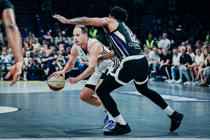 Klemen Prepelić je s soigralci priznal premoč Partizanu. | Foto: ABA League j.t.d./Dragana Stjepanovic