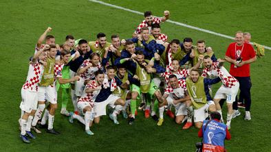 Hrvaška navijačica dviguje prah v Katarju