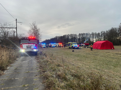 Na Češkem trčila hitri vlak in potniški vlak #video