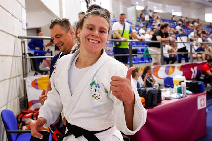 Metka Lobnik | Metka Lobnik je osmi tekmovalni dan sredozemskih iger v italijanskem Tarantu v kategoriji do 78 kilogramov osvojila srebrno medaljo. | Foto Aleš Fevžer