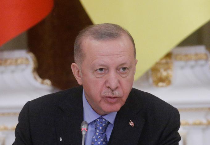 Turčiji je uspelo, da se je postavila kot posrednik pri mirovnih pogajanjih med Kijevom in Moskvo ter prevzela vlogo, ki jo je imel še prej priložnost uveljaviti Izrael. Na fotografiji: turški premier Recep Tayyip Erdoğan | Foto: Reuters
